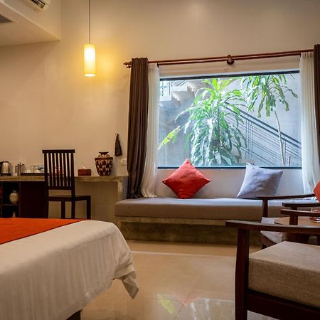 Grange Hotel Siem Reap Exterior foto