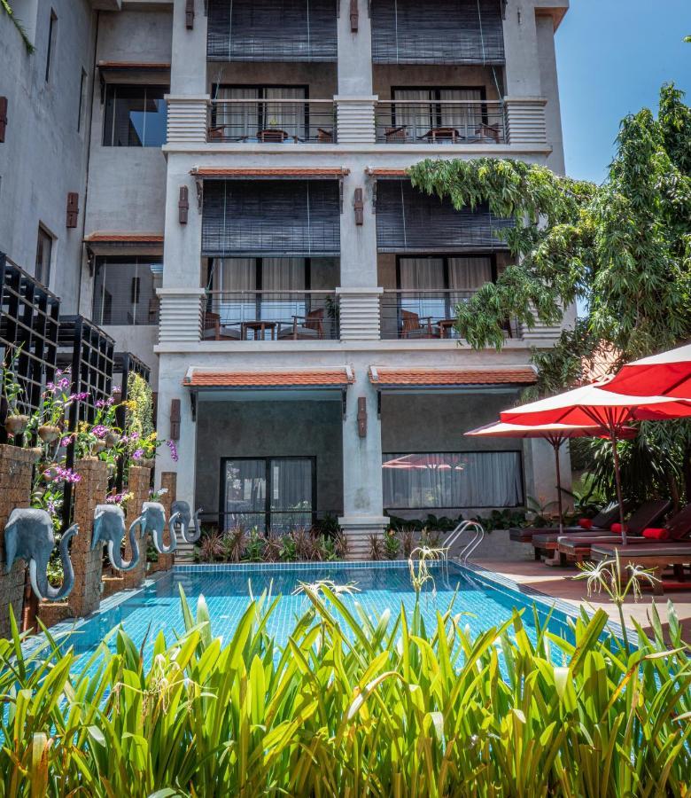Grange Hotel Siem Reap Exterior foto